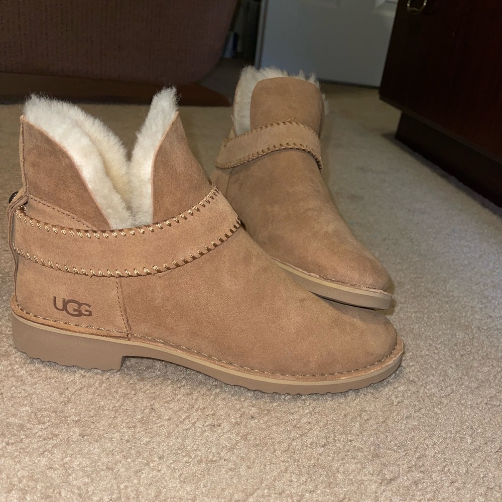 UGG Mckay Boot